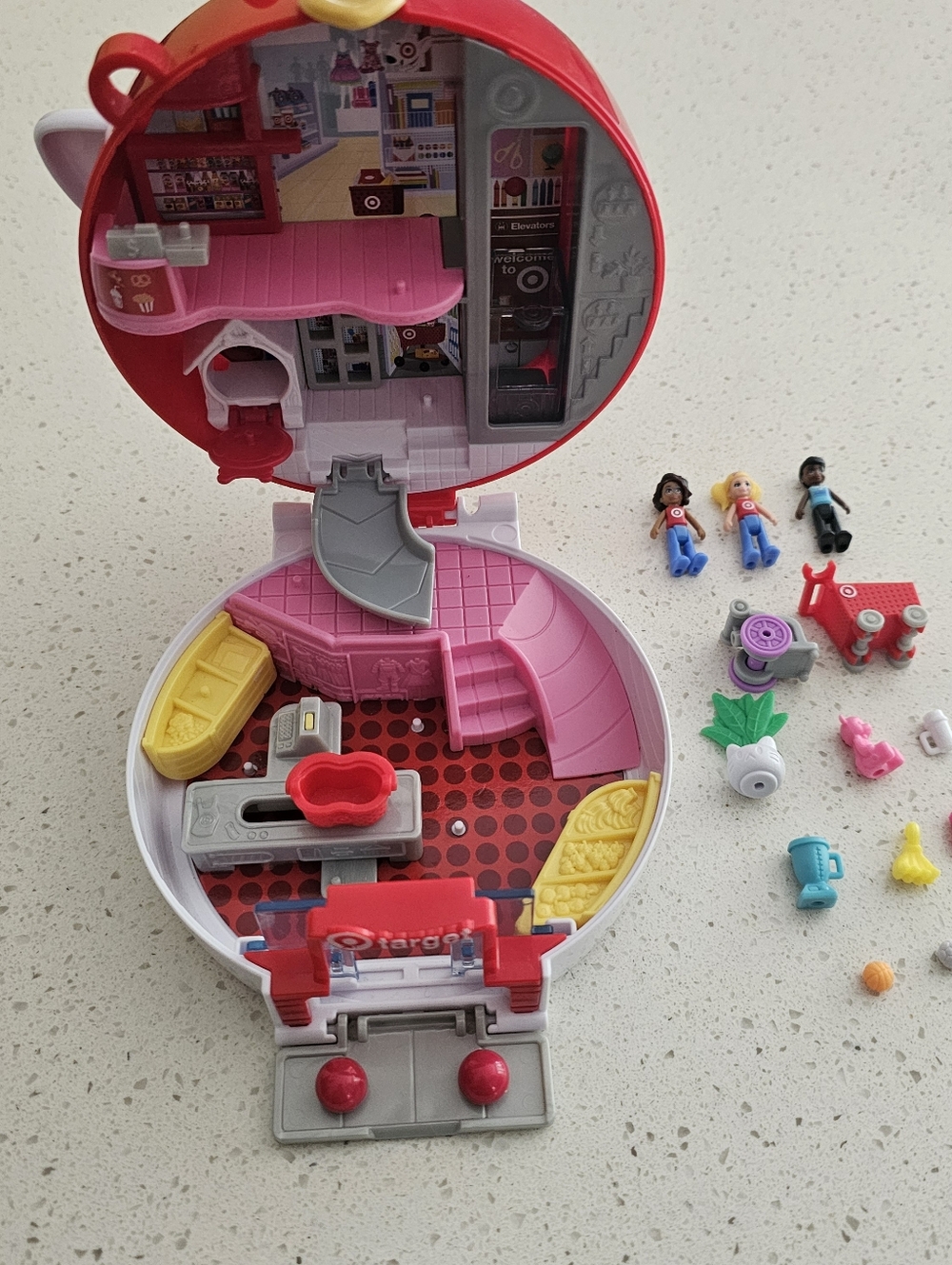 POLLY POCKET Target Store BULLSEYE Dog Playset Minifigures Compact Toy